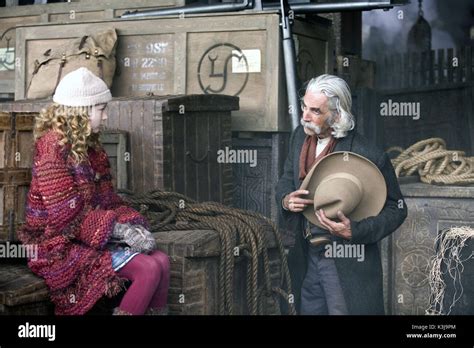 THE GOLDEN COMPASS DAKOTA BLUE RICHARDS as Lyra, SAM ELLIOTT as Lee ...