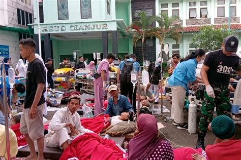 Terremoto En Indonesia Hay Más De 50 Muertos Y 700 Heridos Y Miles De Casas Dañadas La Nacion