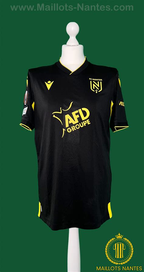 Maillot Fc Nantes Porté Par Evann Guessand 20222023