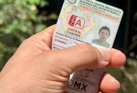 Quiénes no pueden tramitar la licencia de conducir permanente