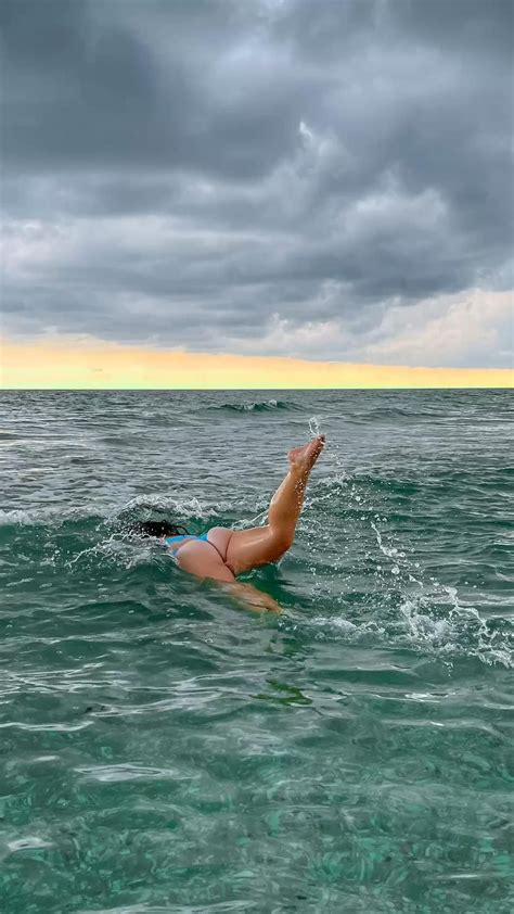 Diving In The Ocean Sunset Swimming At Beach Beach Girl Aesthetic