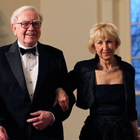 A Closer Look at the Life of Warren Buffet's Wife: Astrid Menks ...