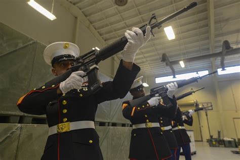 Charleston Marines Serve Honor Veterans Joint Base Charleston Display