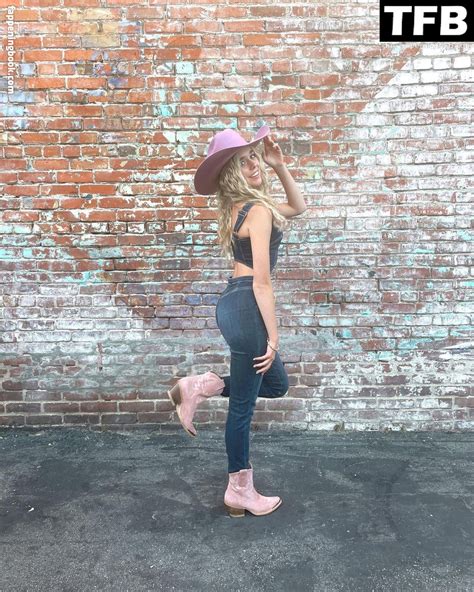 Jenna Davis Nude The Fappening Photo FappeningBook