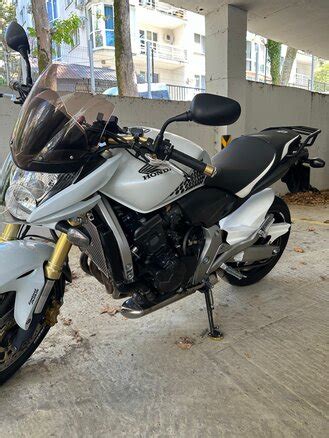 Купить б у Honda CB 600F Hornet инжектор 6 передач в Сочи белый naked bike 2008 года на Авто