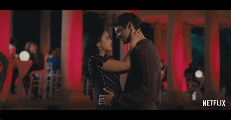 Noah Centineo Et Camila Mendes Se Rapprochent Dans La Bande Annonce De The Perfect Date Purebreak