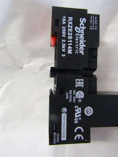 Schneider Electric RXZE2S114M Simple Relay Socket 10a for sale online ...