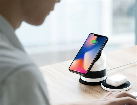 PITAKA MagDock All In One Magnetic Wireless Charging Dock Gadget Flow