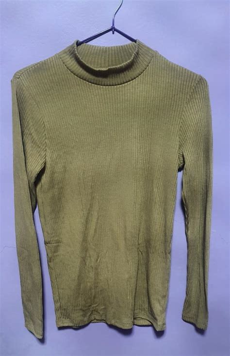 Uniqlo Nude Knitted Turle Neck Women S Fashion Tops Longsleeves On