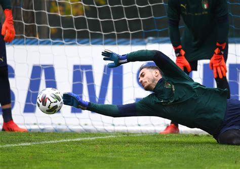 Napoli Torino Chi In Porta Tra Meret E Ospina