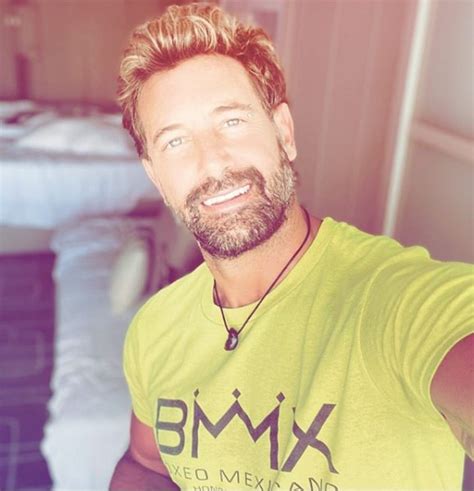 Lo Vieron Un En Centro Comercial Gabriel Soto Está Siendo Criticado