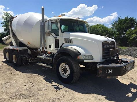 2006 Mack Granite Cv713 Mixer Ready Mix Concrete Truck For Sale