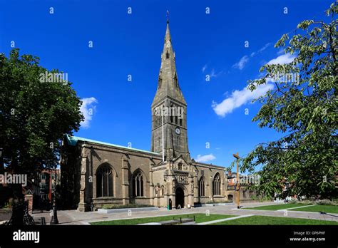 Leicester cathedral hi-res stock photography and images - Alamy