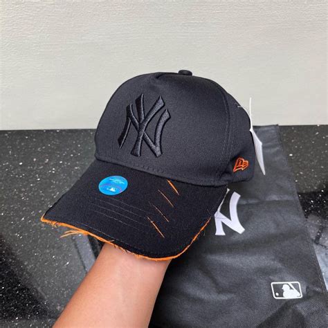 Topi New Era Yankees NY New York Ripped Black Model Sobek Brand New