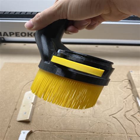 Free STL File Bristles For Adjustable Height CNC Dust Shoe For DeWalt