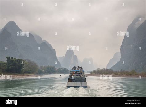 Cruise Boat on the Li River in Yangshuo Stock Photo - Alamy