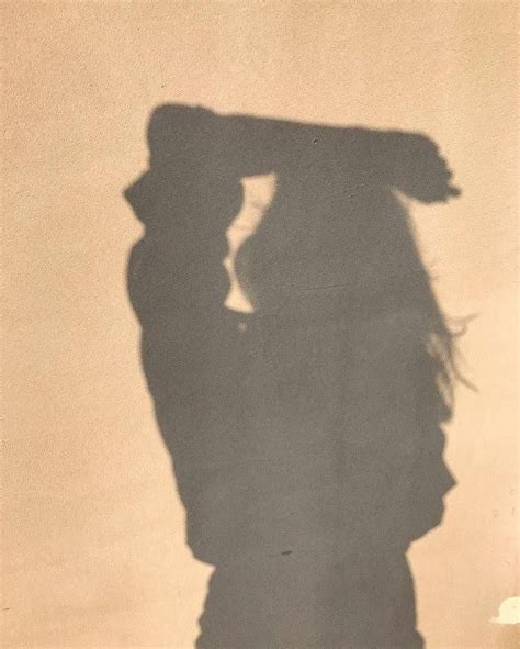 Pin By Hellen Viih On Whatpadd Shadow Pictures Shadow Photos Shadow