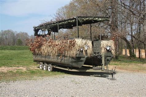 Pontoon Duck Blind Ideas | Duck blind, Duck hunting blinds, Duck ...