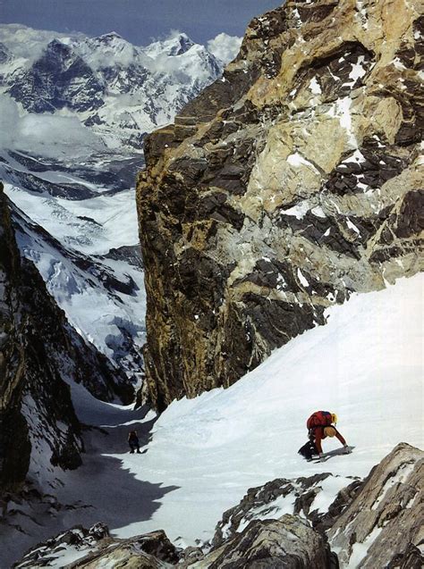 Shishapangma,also called Gosainthān, is the 14th highest mountain in the world at 8,027 metres ...