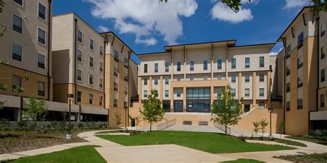 University of Dallas Residence Hall - Architecture Demarest