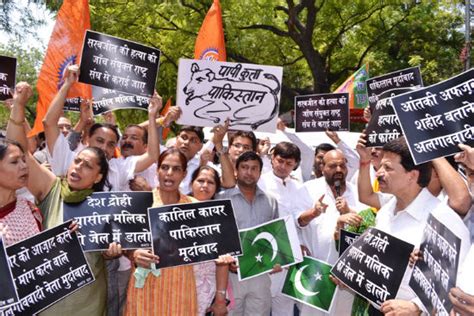 Vhp Bajrang Dal Demonstration At Jantar Mantar Hindu Janajagruti Samiti