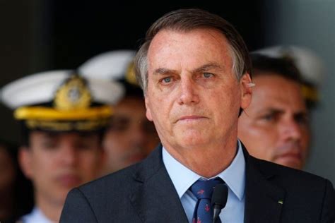 Jair Bolsonaro Presidente De Brasil Da Positivo A Covid Jos