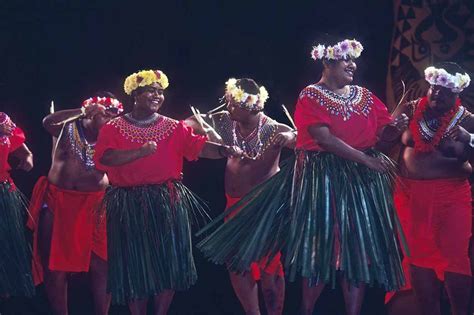 Micronesian Dance From Saipan Micronesian Culture Micronesia