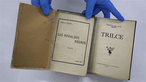 Exhiben la primera edición de Trilce el poemario que César Vallejo