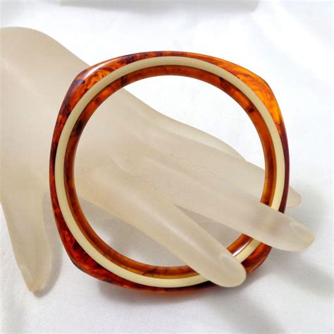 Vintage Bakelite Rootbeer And Cream Bangle From Riverroadcollectibles On