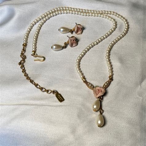 1928 Porcelain Rose And Costume Pearl Drop Set Vintage Gem