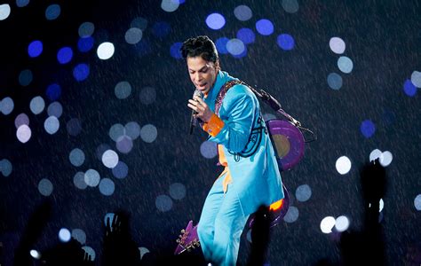 Fuck holograms, watch Prince's iconic Super Bowl half-time show instead