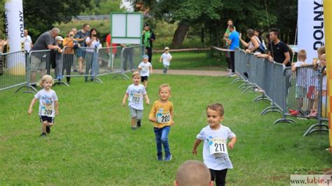 Biegali W R D Dinozaur W Lubin Portal Miasta