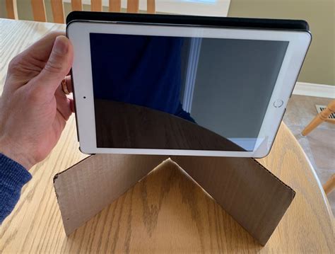 Create A Stand For Your Ipad Or Tablet From A Piece Of Cardboard Think Outside The Slide