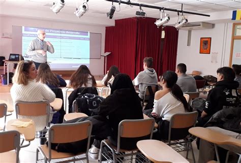 Taller de Clipmetrajes para animar a la participación ONG Manos Unidas