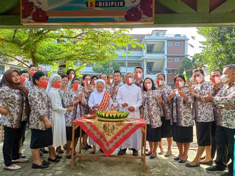 Hut Ri Ke Tahun Di Sd Fransiskus Pringsewu Sd Fransiskus Pringsewu