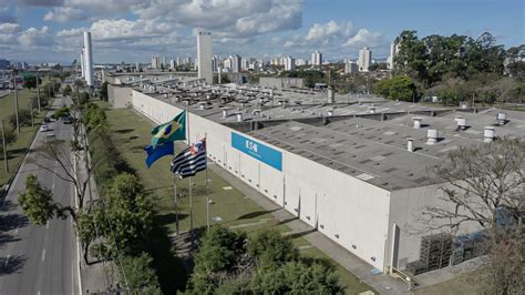 Eaton comemora 65 anos de Brasil AutoIndústria