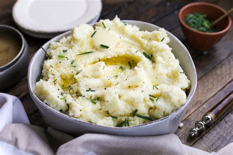 Easy Creamy Mashed Potatoes Healthyish Foods