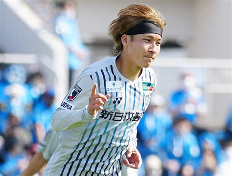 【福岡】fw山岸祐也がクラブj1通算400ゴール 右ckを頭で合わせる先制弾 今季7点目 J1写真ニュース 日刊スポーツ