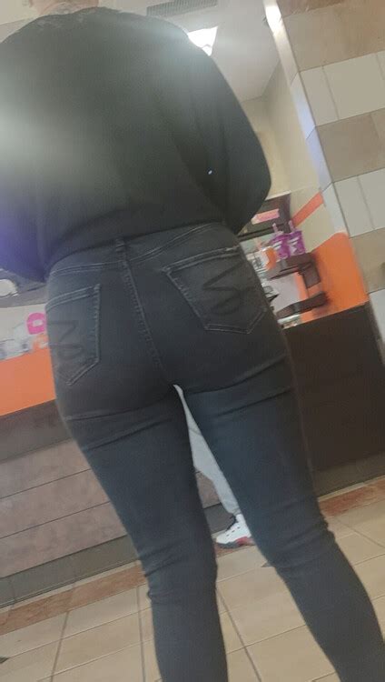 Decent Ass In Black Jeans Tight Jeans Forum