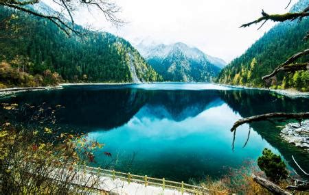 Long Lake, Jiuzhaigou | Ticket Price | Timings | Address: TripHobo