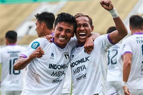 Link Live Streaming Persita Tangerang Vs Persis Solo Di BRI Liga 1 Kick