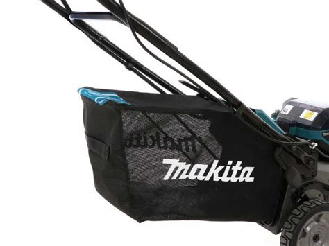 Cortacésped de batería MAKITA DLM530PT4 en Oferta AgriEuro