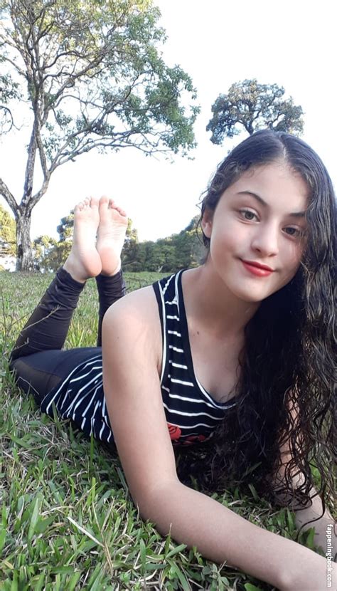 Pezinhos Da Jhenny Nude The Fappening Photo 2900002 FappeningBook