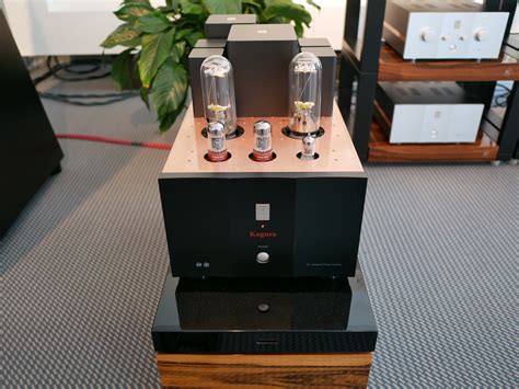 g10 – Twittering Machines