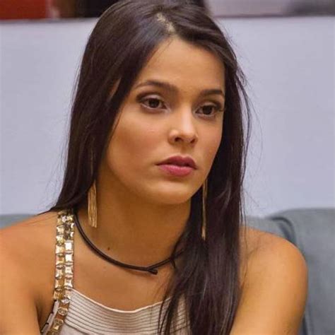 Ex BBB Emilly Araújo conta que perdeu casa após enchentes no Rio Grande