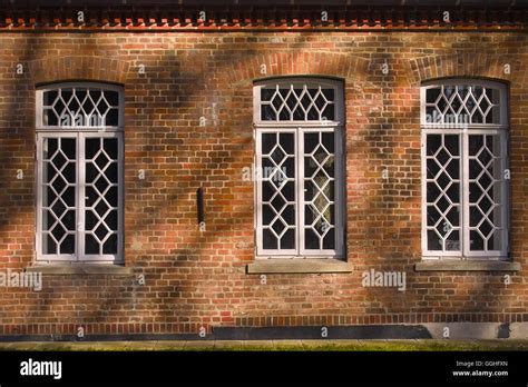 Old Lattice Windows Brick House Brick Building Brick Old House