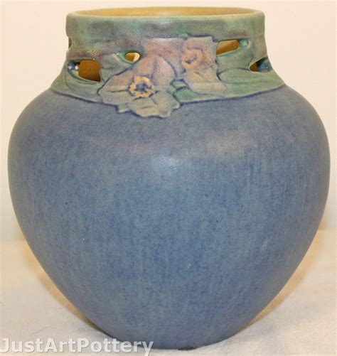 Newcomb College Pottery 1922 Reticulated Neck Floral Vase Irvine From