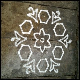 11 by 6 Pulli Interlaced Flower Kolam For Pongal ~ Rangoli designs