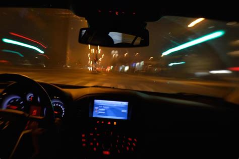 night car driving 12087018 Stock Photo at Vecteezy