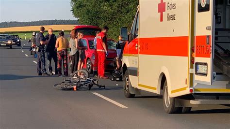 Kulmbach Schwerer Unfall Radfahrer Wird Von Auto Erfasst Kulmbach